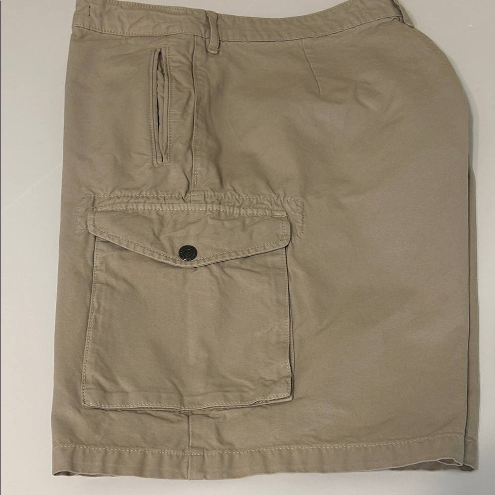 Guess Men's Beige Cargo Shorts
